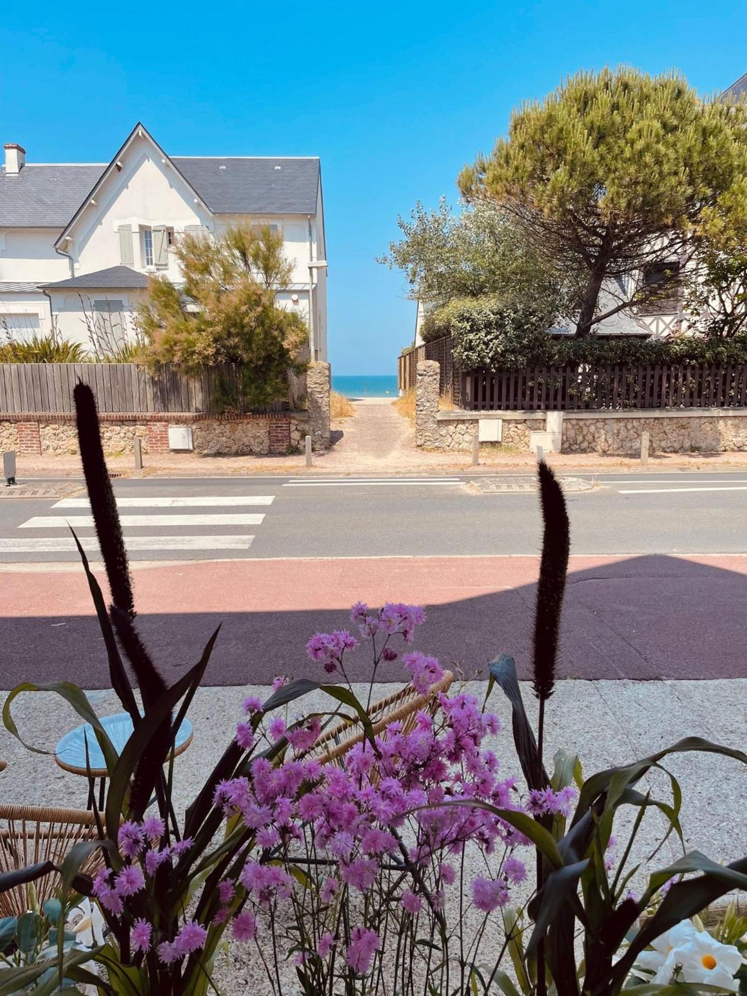 Hotel De La Mer - Deauville Blonville - Boutique Hotel De Charme Vue Mer Ou Campagne - Acces Direct Plage Exterior photo